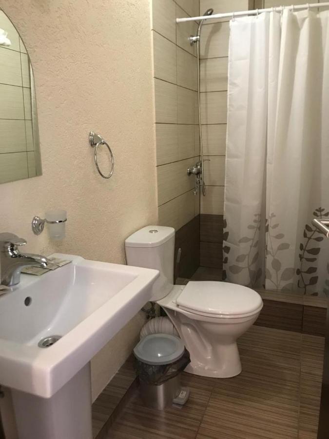 Guest House Sirius 皮聪达 外观 照片